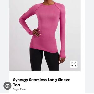 BuffBunny Synergy seamless long sleeve in sugarplum.